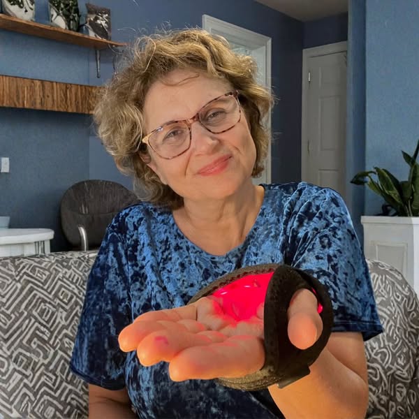 ReLuma™ Fényterápiás Csuklópánt